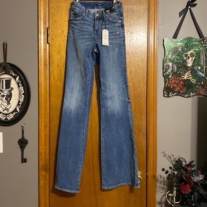 Express 70s mid rise